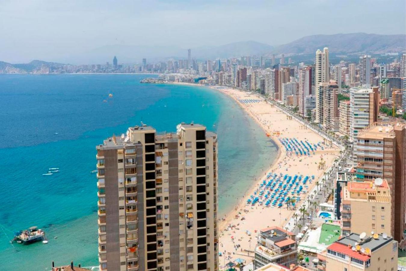 Completo Plaza Espana Ii Appartement